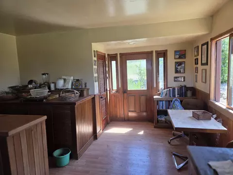 Entry Way - 21590 Purple Pl, Manton, CA 96059 photo 2 of 3