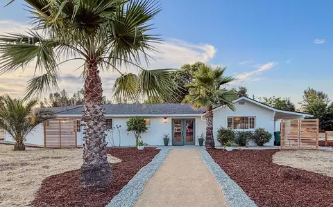 17908 Strawberry Ln, Anderson, CA 96007