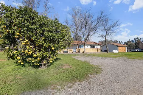 Exterior - 10982 Rawson Rd, Red Bluff, CA 96080 photo 5 of 10