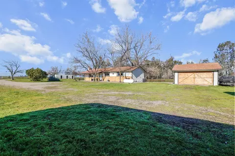 Exterior - 10982 Rawson Rd, Red Bluff, CA 96080 photo 9 of 9
