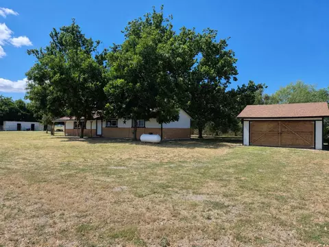Exterior - 10982 Rawson Rd, Red Bluff, CA 96080 photo 2 of 10