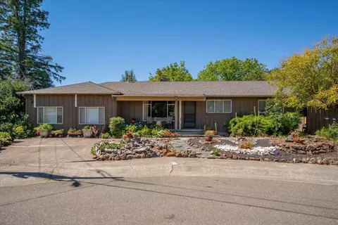 1905 Jefferson Ave, Red Bluff, CA 96080 photo 1