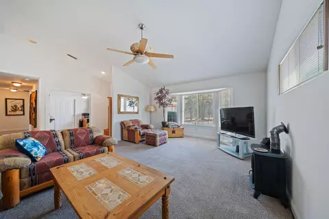 16640 Power Line Rd, Redding, CA 96001 photo 5