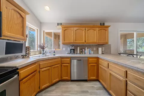 16640 Power Line Rd, Redding, CA 96001 photo 15