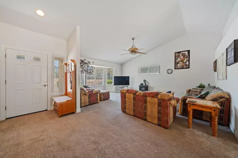 16640 Power Line Rd, Redding, CA 96001 photo 3