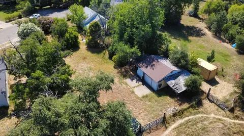 View/Area - 1039 1st St, Red Bluff, CA 96080 photo 3 of 3