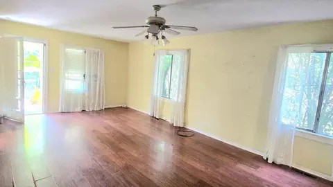 Living - 1039 1st St, Red Bluff, CA 96080 photo 1 of 4