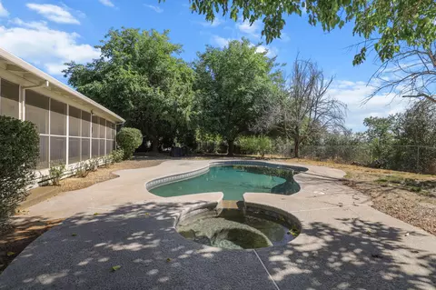 Exterior - 6936 Tucker Ln, Redding, CA 96002 photo 7 of 17