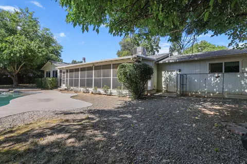 Exterior - 6936 Tucker Ln, Redding, CA 96002 photo 10 of 17
