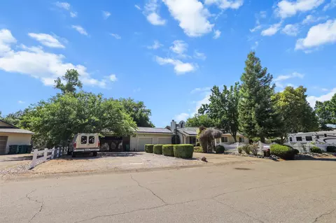Exterior - 6936 Tucker Ln, Redding, CA 96002 photo 16 of 17