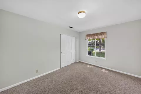Bedroom - 6367 Mullen Pkwy, Redding, CA 96001 photo 4 of 6