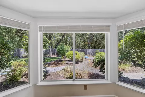 Exterior - 6367 Mullen Pkwy, Redding, CA 96001 photo 3 of 18
