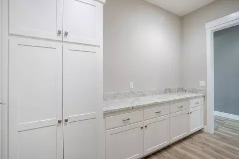Entry Way - 4755 Lower Springs Rd, Redding, CA 96001 photo 3 of 3