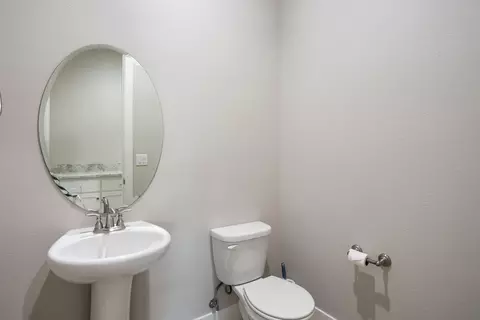 Bath - 4755 Lower Springs Rd, Redding, CA 96001 photo 5 of 5