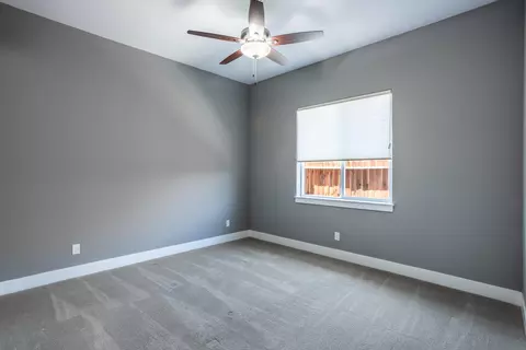 Bedroom - 4755 Lower Springs Rd, Redding, CA 96001 photo 5 of 7