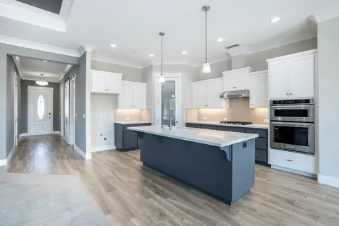 Entry Way - 4755 Lower Springs Rd, Redding, CA 96001 photo 2 of 3