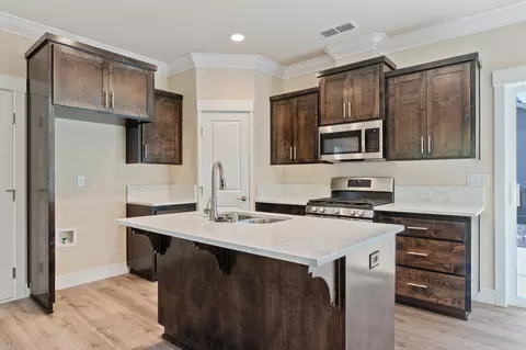 Kitchen - 7750 Princess Pine Pl, Shingletown, CA 96088 photo 4 of 5