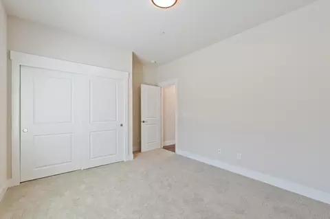 Bedroom - 7750 Princess Pine Pl, Shingletown, CA 96088 photo 3 of 10