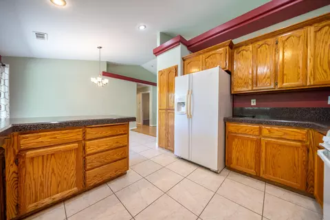 608 Saint Thomas Pkwy, Redding, CA 96003 photo 17