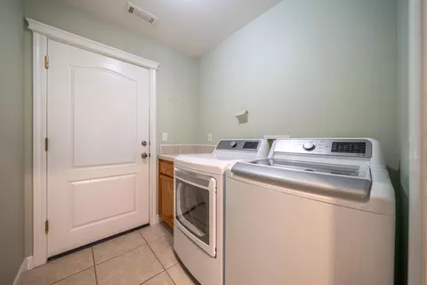 608 Saint Thomas Pkwy, Redding, CA 96003 photo 28