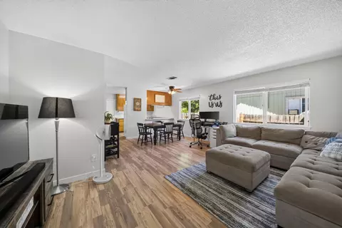 Living - 2555 Lupine St, Anderson, CA 96007 photo 2 of 3
