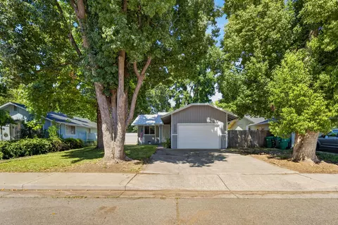 Exterior - 2555 Lupine St, Anderson, CA 96007 photo 3 of 9
