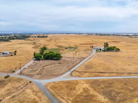 View/Area - 20050 Plains Dr, Red Bluff, CA 96080 photo 4 of 14