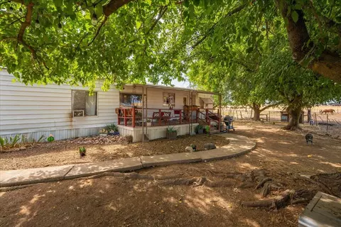 Exterior - 20050 Plains Dr, Red Bluff, CA 96080 photo 34 of 56