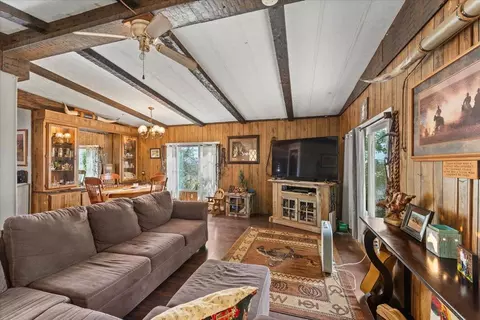 Living - 20050 Plains Dr, Red Bluff, CA 96080 photo 4 of 5