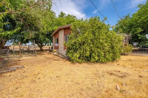 Exterior - 20050 Plains Dr, Red Bluff, CA 96080 photo 45 of 56
