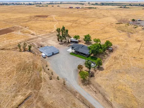 View/Area - 20050 Plains Dr, Red Bluff, CA 96080 photo 1 of 14