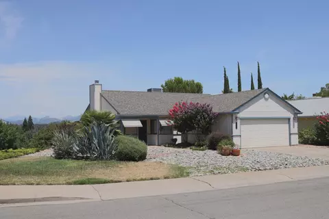 1508 Whistling Dr, Redding, CA 96003 photo 2