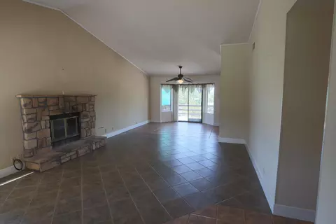 1508 Whistling Dr, Redding, CA 96003 photo 5