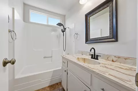 7089 Hermosa Way, Redding, CA 96002 photo 20