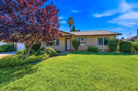 7089 Hermosa Way, Redding, CA 96002 photo 2