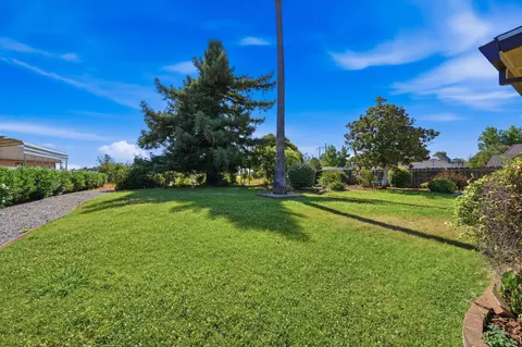 7089 Hermosa Way, Redding, CA 96002 photo 26