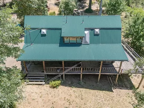 Exterior - 691 Lost Bridge Rd, Lewiston, CA 96052 photo 10 of 11