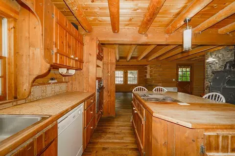 Kitchen - 691 Lost Bridge Rd, Lewiston, CA 96052 photo 4 of 5