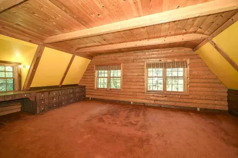 Bedroom - 691 Lost Bridge Rd, Lewiston, CA 96052 photo 1 of 6