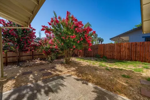 Exterior - 2520 Oriole Dr, Red Bluff, CA 96080 photo 2 of 5