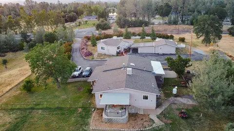View/Area - 2087977 State Highway 299, Redding, CA 96003 photo 4 of 12