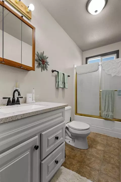 Bath - 2087977 State Highway 299, Redding, CA 96003 photo 6 of 6