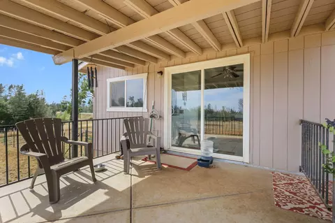 Exterior - 2087977 State Highway 299, Redding, CA 96003 photo 5 of 21