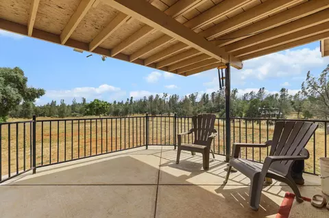 Exterior - 2087977 State Highway 299, Redding, CA 96003 photo 6 of 21
