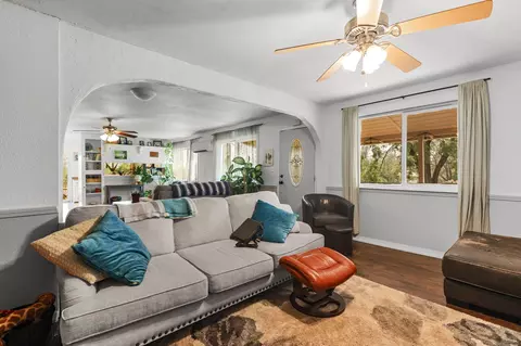 Living - 2087977 State Highway 299, Redding, CA 96003 photo 1 of 4