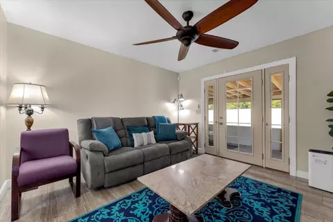 Living - 3594 Echo Rd, Redding, CA 96002 photo 3 of 4