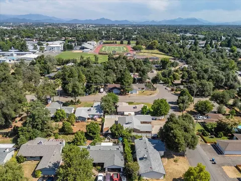 View/Area - 3594 Echo Rd, Redding, CA 96002 photo 8 of 12