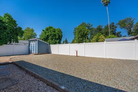 Exterior - 3594 Echo Rd, Redding, CA 96002 photo 11 of 18