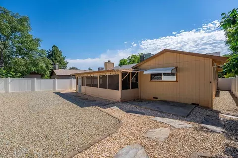 Exterior - 3594 Echo Rd, Redding, CA 96002 photo 3 of 18