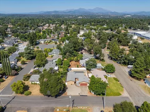 View/Area - 3594 Echo Rd, Redding, CA 96002 photo 10 of 12